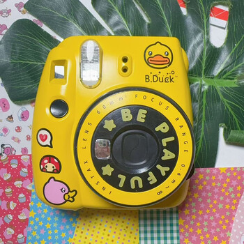 Fujifilm second-hand polaroid/mini8 limited joint model polaroid birthday gift cheap camera mini9 little yellow duck 85 new bare metal + battery + protective case + selfie mirror + strap