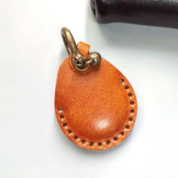 Fun appliances suitable for apple airtags protective case, genuine leather protective case, airtag keychain, anti-lost tracker, anti-fall, yellow/airtags protective case