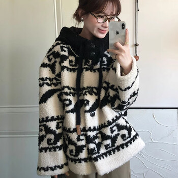 Miao yijia imitation sherpa jacket for women in autumn and winter cotton-padded clothes with small fragrance style 2025 new style for small girls thickening students to look slim korean style lazy style black and white plush hooded jacket m recommended within 105 pounds