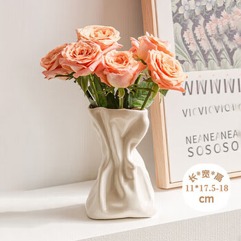 Fan yejia ceramic vase, high-end decoration, living room and restaurant flower arrangement, light luxury, cream, french flowers, roses, creative and simple