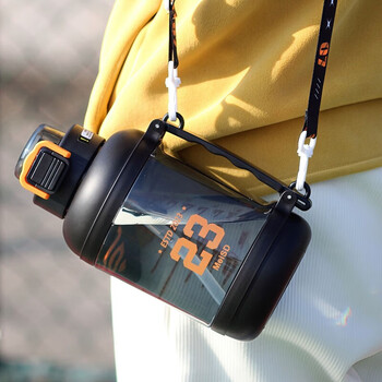 Qinkai summer student sports ton-ton bucket large capacity double drinking cup thickened outdoor portable backable water cup elegant black straw + direct drink + strap 1500ml can hold 3 jin of water