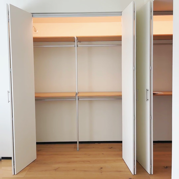 Tiyijia custom metal wardrobe modern simple bedroom storage cabinet rust-proof durable simple assembly cloakroom storage rack gray and white