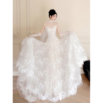 Seasonal lace wedding dress, french light, 2025 new bridal main yarn, textured tube top, simple, lightweight, small tail, summer travel photography, white small tail wedding dress xs