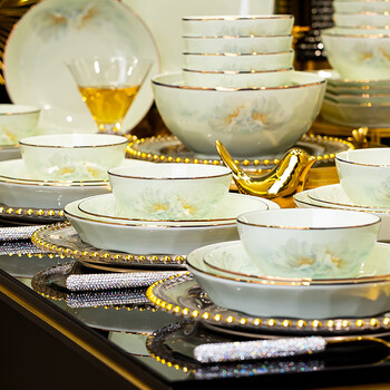 Yanhuai dish set for home use 2025 high-looking chinese tableware complete set of gold-rimmed dishes and ceramic dishes and chopsticks set for housewarming, shadow green and gold, 22 pieces for 4 people, with soup bowl