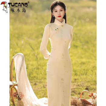 Woodpecker winter cheongsam 2025 new velvet thickened winter tea clothes new chinese tea artist clothes long dress women's off-white velvet thickened s