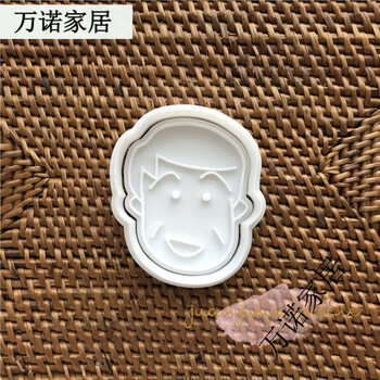 Japanese chibi maruko-chan series cartoon three-dimensional cookie mold frosted fondant steamed bun baking mold japanese moon cake white 5.5cm
