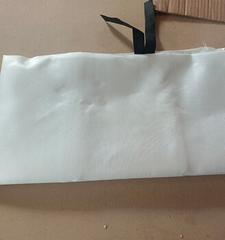 Car fire extinguishing blanket fiberglass car fire extinguishing blanket silicone fire extinguishing blanket new energy car fire extinguishing blanket high quality fiberglass fire extinguishing blanket 6m*9m