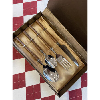 Simple western food knife, fork, spoon, steak knife, western food fork, small rice spoon, western food tableware four-piece gift box set, boxed set of 4