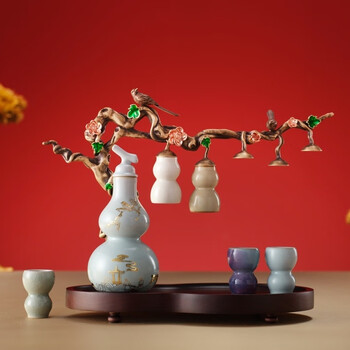 Maowen tourism innovation new year gift box for the year of the snake, nafu ji wufu gourd wine accessories collection, business gifts, gourd wine set with gift box bag