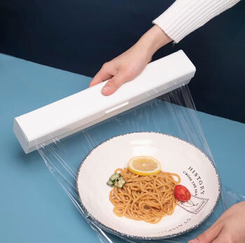 Vinoa cling film storage box with cutter rolled silicone paper plastic box with magnet to adsorb refrigerator 4035 1 layer magnet sawtooth style 4035 main picture no. 0x0