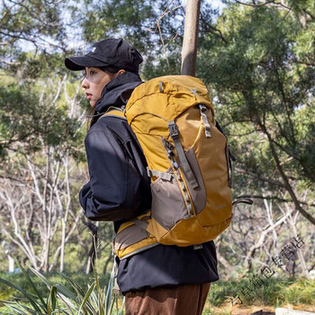 Ye yu outdoor hiking mountaineering bag women's lightweight suspension backpack lightweight backpack waterproof travel backpack kwai huang 40l