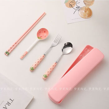Vinoa high-looking chopsticks, spoons and forks set, cute tableware for girls, strawberry ceramic spoons, chopsticks, portable tableware, portable storage box, high-quality pottery, strawberry stainless steel spoons 18cm