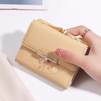2025 new small wallet women's wallet women's short korean fashion printed card holder wallet two-in-one folding wallet yellow