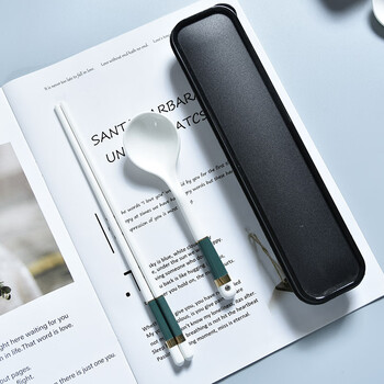 Aoyanlai creative portable ceramic tableware three-piece set for students and office workers storage box round ceramic spoons and chopsticks portable three-piece set emerald