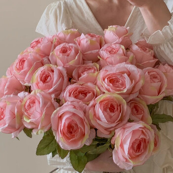 Fan yejia's simulated rose bouquet, moisturizing hand-feeling bouquet, high-end home dining table fake flowers, new year's gift decoration ornaments