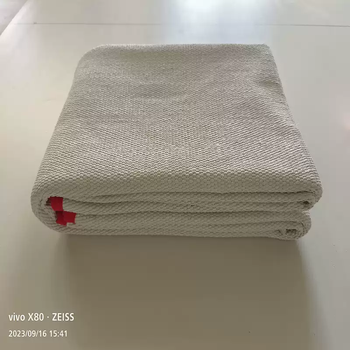 High-quality asbestos fire blanket 1.51.5 meters high temperature resistant heat insulation encrypted asbestos cloth fireproof welded fire blanket 1.5mm thick 44 meters