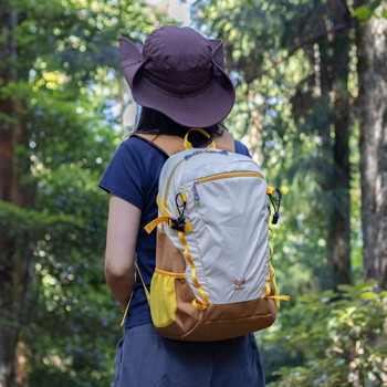 Ye yu outdoor travel backpack women's lightweight short-distance travel backpack lightweight mountaineering bag hiking moon white brown 25l