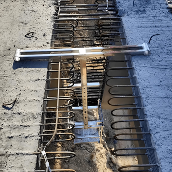 He jiagong bridge side beam negative bending moment construction hanging basket bridge deck maintenance construction hanging cage anti-collision wall maintenance construction inspection cage one construction diaphragm cage kuangfeng road bridge