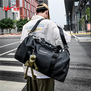 Double star travel bag men's gym bag women's wet and dry separable shoulder crossbody bag water-repellent large capacity wear-resistant handbag black with frog pendant