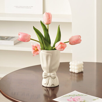 Xinnan french ceramic vase small high-end flower arrangement hand-held flower vase retro american rose living room light luxury ornaments hand-held flower vase small picture mistress yellow style