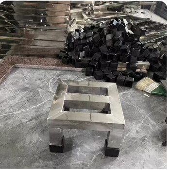 Yonghuan customized stainless steel shelf universal disinfection rack base mobile raised fish tank stand refrigerator increased base 10cm high model (length 50 width 50) can bear 800 jin