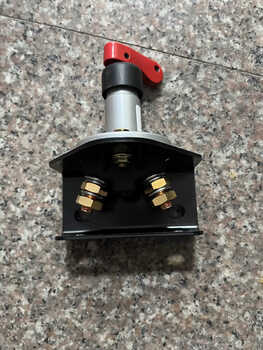 Wheeled excavator 65-75 power main switch emergency power off ruili original supporting xinyuan distant mountain button 24v new style