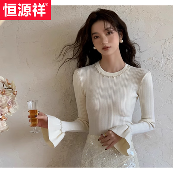 Hengyuanxiang's beautiful beaded high-end bottoming shirt for women new year's red french bell-sleeved sweater with a slim red sweater, off-white (high-quality version), one size, high elasticity, 70-120 pounds