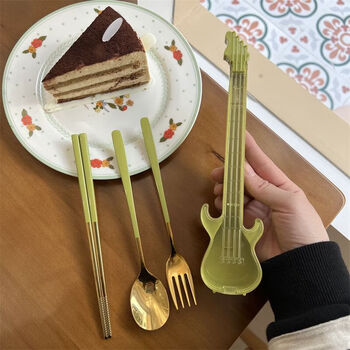 Meikejie ins tableware, chopsticks and spoon set, girlish heart, student canteen three-piece set, outdoor portable tableware box for office workers, butter color, gold-plated, chopsticks + spoon + box, perfect match