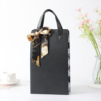 Fantasy red wine handbag, double wine box, leather box, red wine packaging gift box, black scarf with wine holder