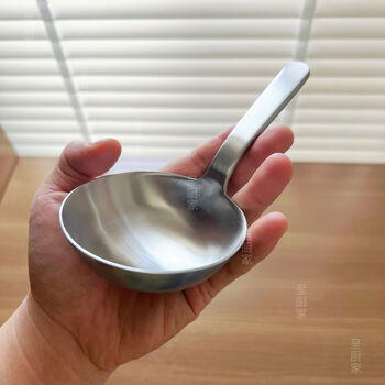 Wuyanguipin 304 stainless steel long-handled large round spoon soup spoon simple large-headed soup spoon serving spoon snail lion noodle rice noodle spoon 1810 drinking soup spoon short handle length 18 points 89 points 2 weight 200g