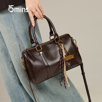 15mins2025 new bag women's simple light luxury shoulder crossbody bag boston bag high-end brand handheld women's bag
