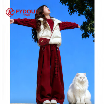 Feiyidu (fydoul) winter outfit women's suit red spring festival new year sweater warm vest jacket wide-leg casual pants three-piece set red knitted sweater white vest clip red pants three-piece set high collar l (recommended 105 jin-120 jin)