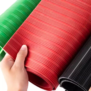 High-voltage insulating mat for power 10kv power distribution room special insulating buffer rubber floor mat dust-proof thick 5mm10kv full roll 1m*5m*5mm withstand voltage 10kv black stripes