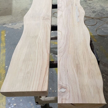 Fantasy solid wood one-word board custom-made suspended tv cabinet log bookshelf clothing store storage rack retro background wall decoration rack 60x30x5