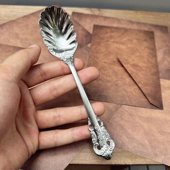 Fantasy shell shape frosted 1810 stainless steel dessert spoon coffee stirring spoon ice cream spoon palace shell sanded