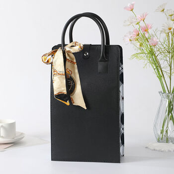 Fantasy red wine handbag double pack wine box leather box red wine packaging gift box black belt wine holder silk scarf