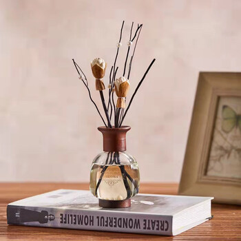 Shantou lincun pearl decoration essential oil diffuse decoration rattan freesia white tea diffuser gift box no fire birthday gift lisboa hotel lobby premium formal set 00l_ bottle included_pearl_bouquet