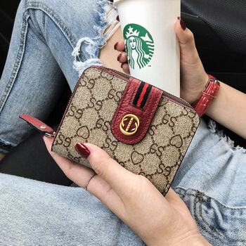 Kuqi kangaroo 2025 european and american new card holder wallet all-in-one bag women's genuine leather multi-functional printed card holder change women's id bag maroon