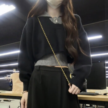 Yandang tops with skirts are fashionable and versatile, autumn and winter blue knitted bottoming shirts for women, yiwu dalang black short fashionable card-waisted shirts/unique/beautiful/beautiful/very good-looking/l