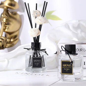 Shantou lincun fire-free indoor air freshener fragrance water bedroom gift essential oil ornaments fragrance ornaments jasmine 0l hexagonal bottle