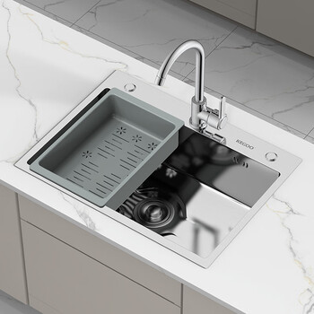 Kegoo (kegoo) large single-slot kitchen sink stainless steel dishwashing sink with integrated basin in the middle and lower part of the table 65*40cmk8036