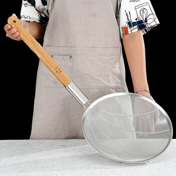 Tuojin stainless steel filter sieve, sesame fishing and frying colander, dense mesh wooden handle, large colander, wooden handle, frying colander, food grade-304 steel, super dense mesh colander*, upgraded to extra thick and reinforced, diameter 24cm, commercial model