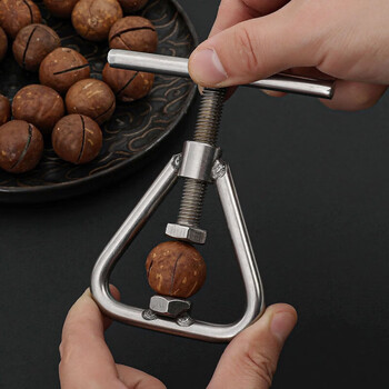Fun tool for opening nuts, walnut macadamia nut, fresh macadamia nut clip, shell opener, fruit opener clip, hand-twisted stainless steel type opener, 1 piece