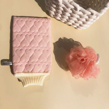 Fantasy love style bath towel set for decontamination and exfoliation couples bath gloves back rubbing strips for men and women home shower high quality love style pink bath gloves and bath flowers