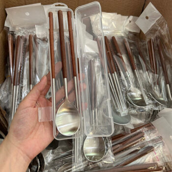 Tuojin japan imported high-quality simple retro 304 food-grade japanese-style imported chopsticks and spoons set high-end household sharp chopsticks and spoons pp box two-piece set