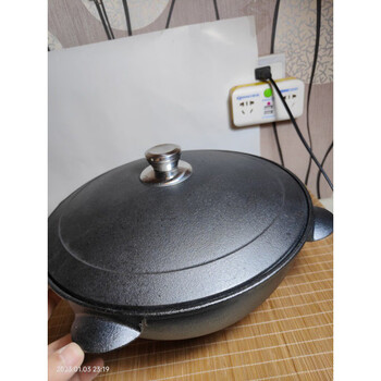 Ogbi xinjiang old-fashioned pig iron cast iron pot black pot with lid small pot rice cooker household round bottom four ears 29cm5l