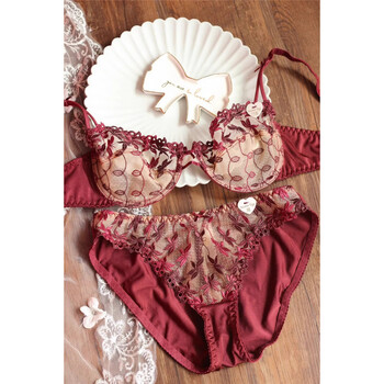 Triumph european and american sexy embroidered lace red underwear women's zodiac year big breasts show small large size bra set red set 75c