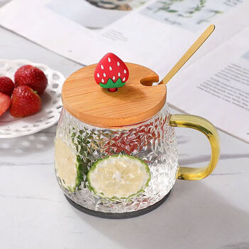 Tuojin high temperature resistant glass milk cup with lid, mug, water cup with spoon, coffee cup, couple tea cup + fairy + strawberry lid + spoon (comes with coaster) 430ml