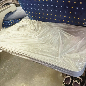He jiagong high-speed rail table cover, travel high-speed rail dirt-proof small table table mat, disposable table cover, seat cover, second-class seat cover, 10 pieces, thickened and not easy to break, 80*60cm, stretch length 80