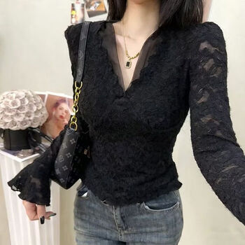 High-end lace bottoming shirt 2025 new style plus velvet black inner wear, especially beautiful pinch waist top, can be worn outside, black l (recommended 98-110 pounds)